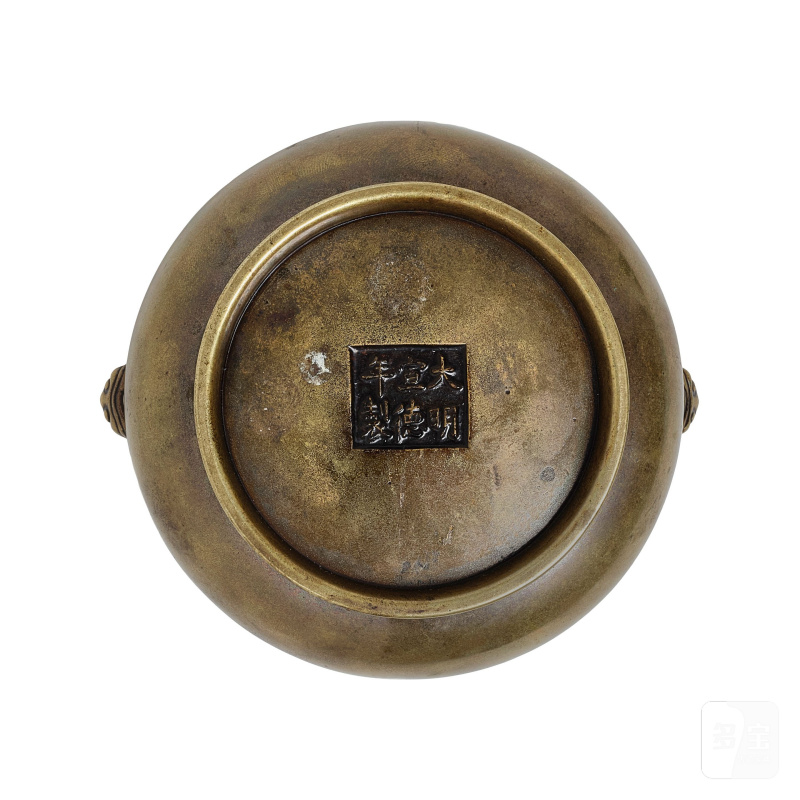 明末/清初 瑞獸雙耳銅爐 | A BRONZE BOMBÉ-FORM MYTHICAL-BEAST-MASK CENSER - 图4